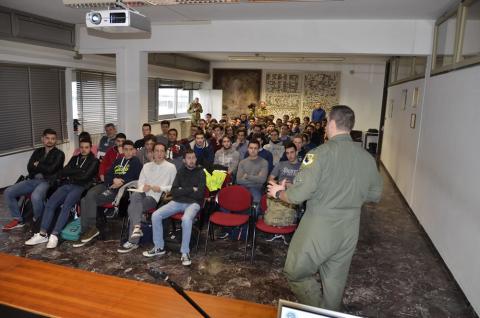 Formazione tecnica in lingua inglese sull’F-16