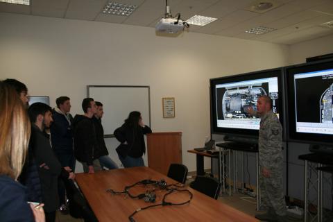 Visita ad Aviano