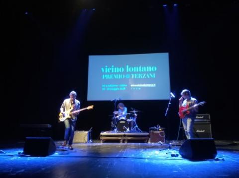 Vicino Lontano